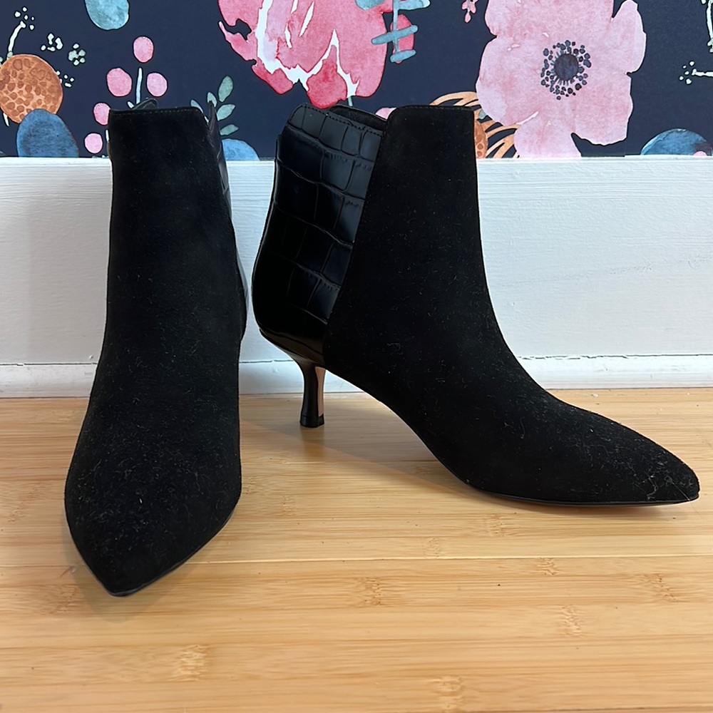 Clarks Violet55 Ankle Boot